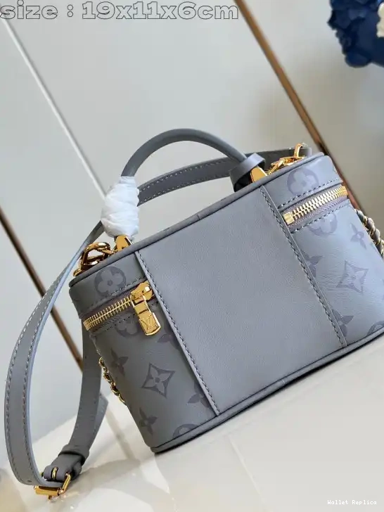 Cheap 11.5 x VUITTON Vanity 6.5 LOUIS CM Chain x Pouch-19 0705
